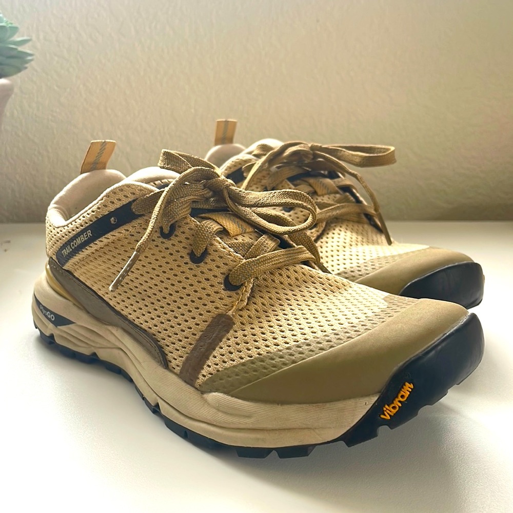 DANNER Trail Comber, Trail Running Shoes VIBRAM Sole